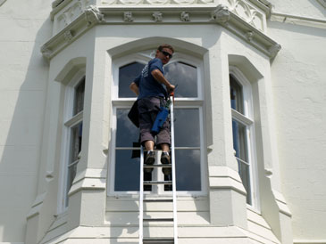 FCG Window Cleaning in Leamington Spa, Warwick, Stratford upon Avon, Kenilworth, Solihull, Knowle, Dorridge, Hatton, Henley in Arden